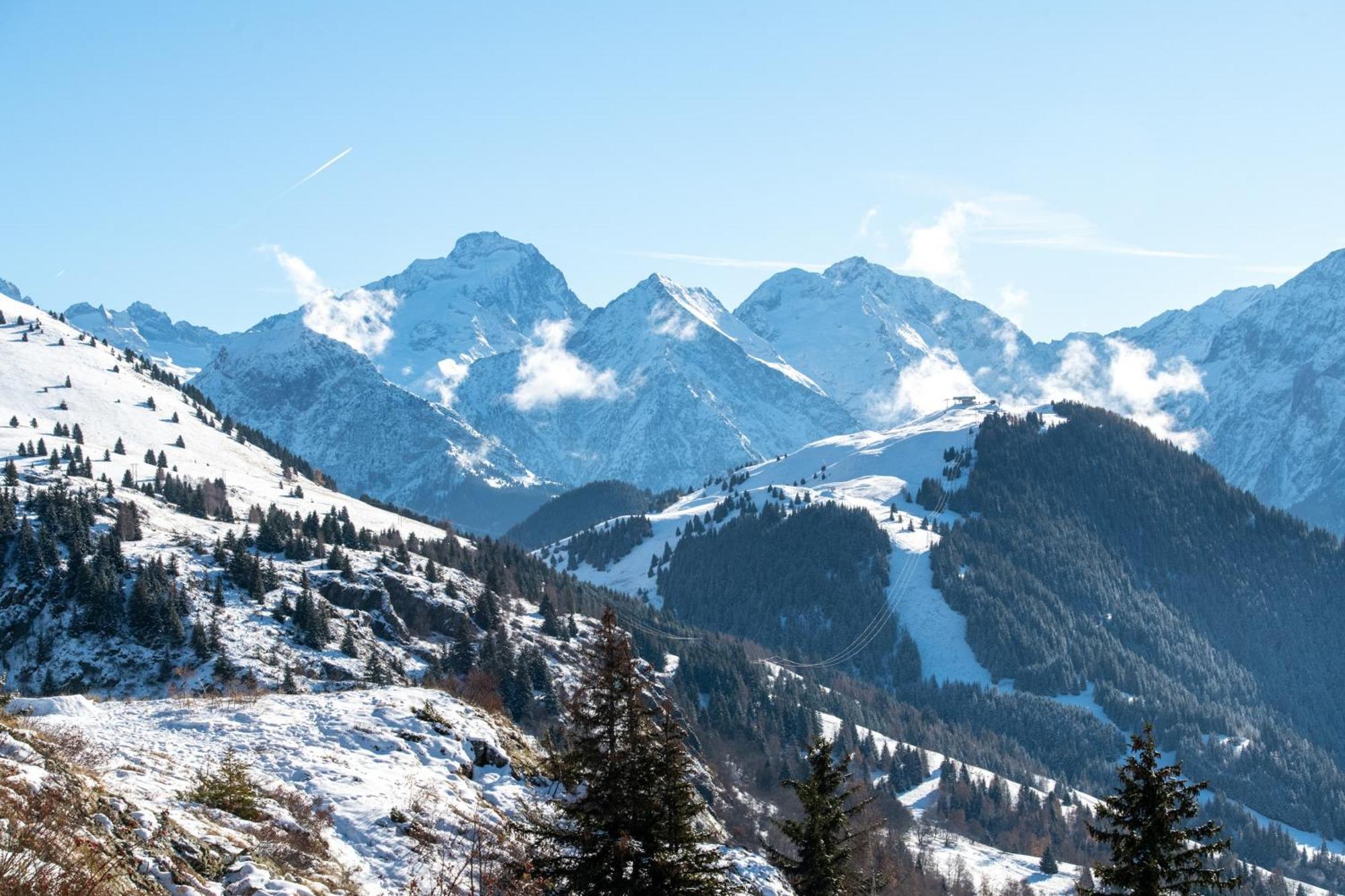 Appartement Confortable A L'Alpe D'Huez De 27 M² Avec Vue Montagne Bagian luar foto